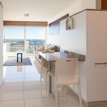 Met De Voeten In De Zee Appartement